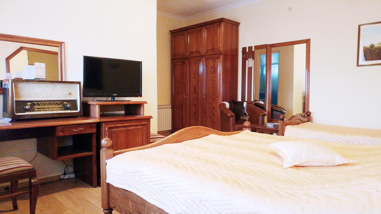Hotel Derby Orasje 외부 사진