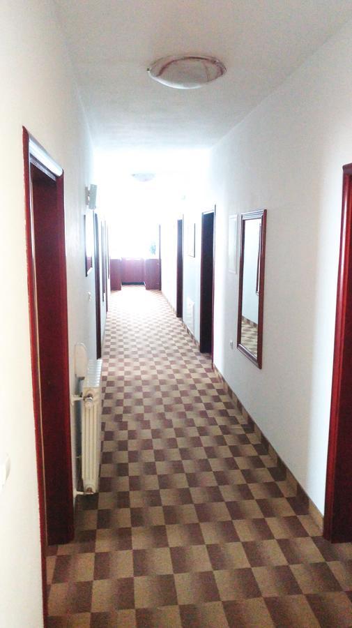 Hotel Derby Orasje 외부 사진